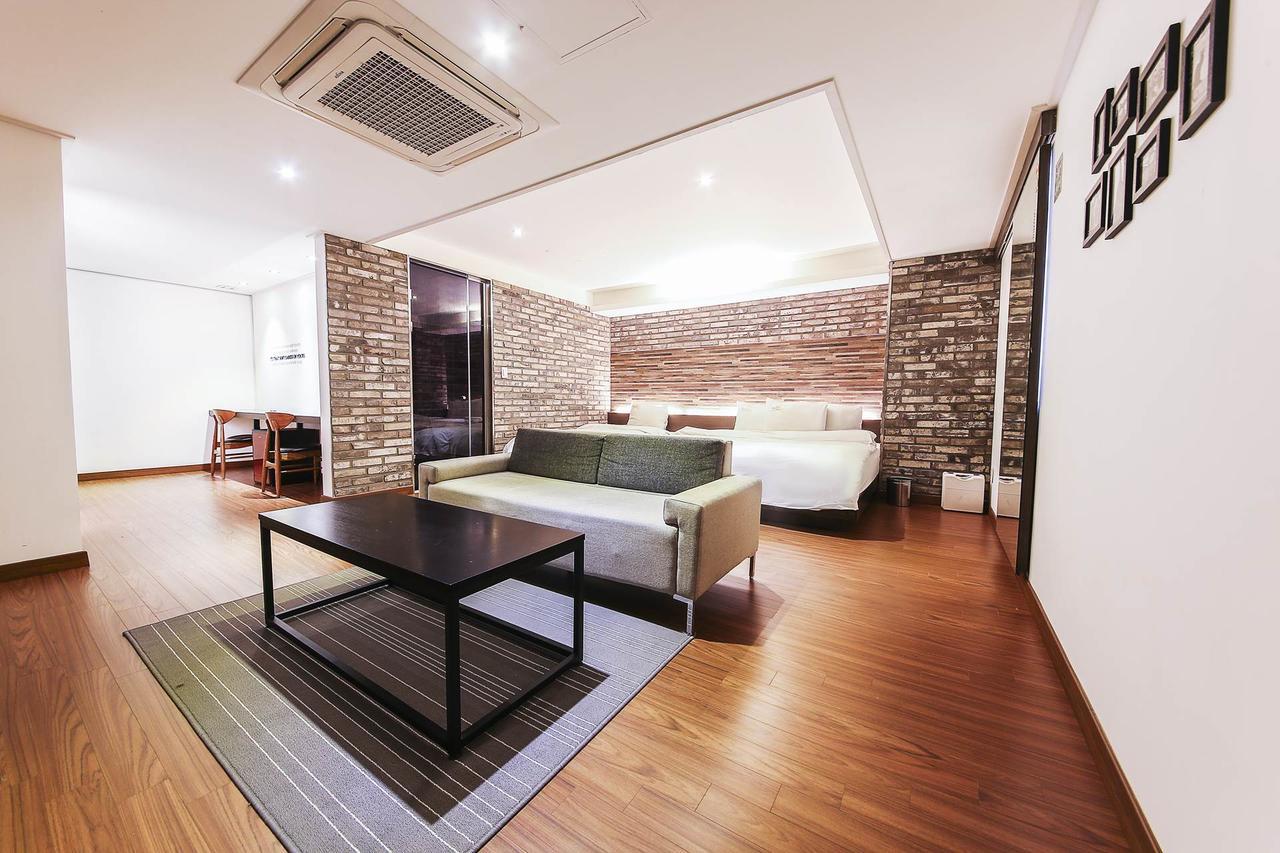 Regency Hotel Seongnam Exterior foto